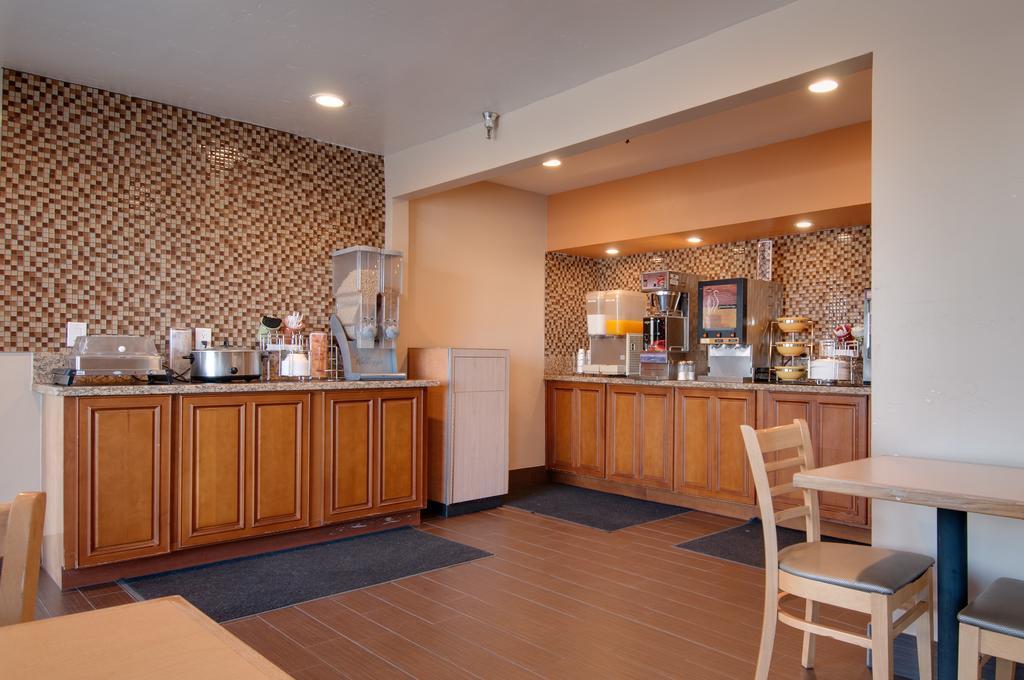 Vagabond Inn Bakersfield North Extérieur photo